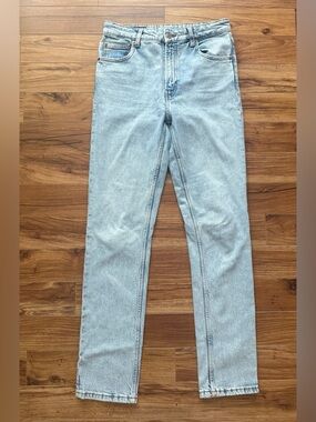 Zara Light Wash Straight Leg Jeans Size 4 / 26